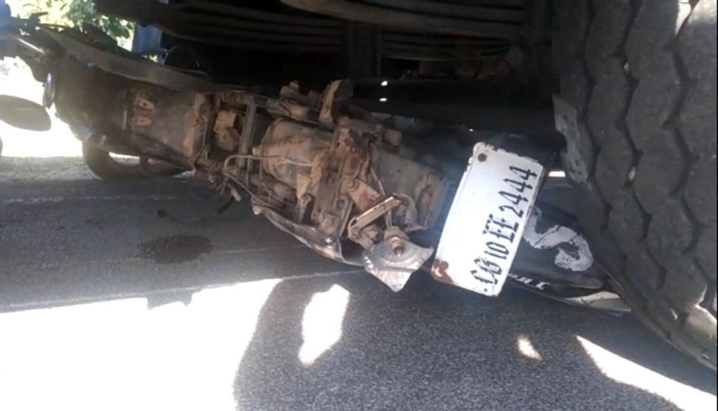 image 16 CG Accident: पेट्रोल डलवाने जा रहे बाइक चालक को ट्रक ने रौंदा, मौके पर ही मौत