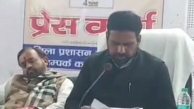viral 1 मंत्री के बगल बैठ गहरी नींद में सोये विधायक, सोशल मीडिया पर जमकर वायरल, देखें Video...