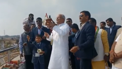 image 23 सीएम भूपेश ने उड़ाई पतंग, ट्वीट कर शेयर किया वीडियो