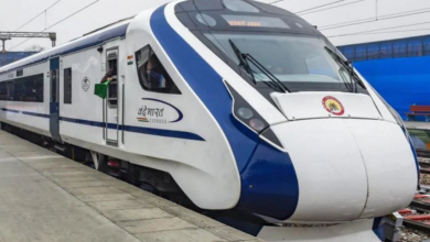 image 22 पीएम मोदी ने मुंबई-शिरडी वंदे भारत ट्रेन को दिखाई रही झंडी, जानें कितना लगेगा किराया