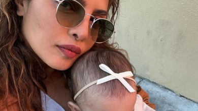 image 54 Priyanka Chopra ने Malti Marie Chopra Jonas के साथ शेयर की क्यूट सेल्फी, मां-बेटी की तस्वीरें देख यूजर्स हार बैठे अपना दिल