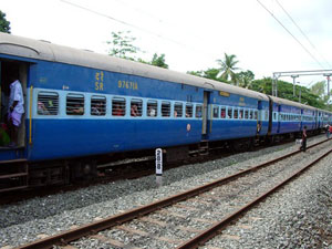 image 78 महिलाएं अब बिना टिकट के भी कर पाएंगी यात्रा, रेलवे ने निकाला नया नियम
