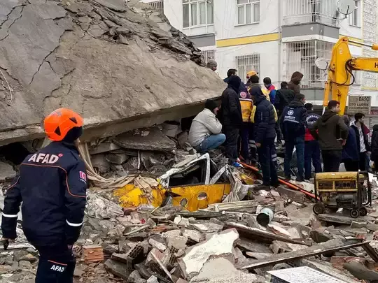 ximage Big Breaking : भूकंप ने बरसाया कहर, अब तक 350 लोगों की गई जानें…
