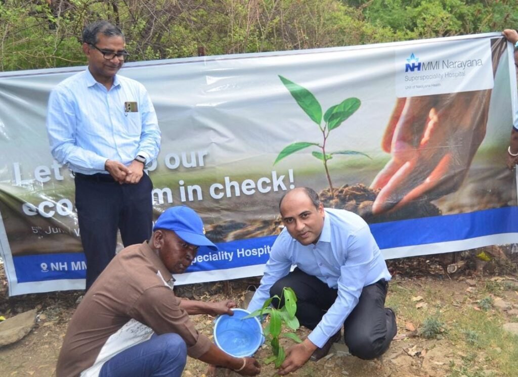 IMG 20230605 WA0312 एनएच एमएमआई नारायणा सुपर स्पेशलिटी हॉस्पिटल में कैंसर के मरीजों ने पौधे लगाकर पर्यावरण के लिए दिया संदेश