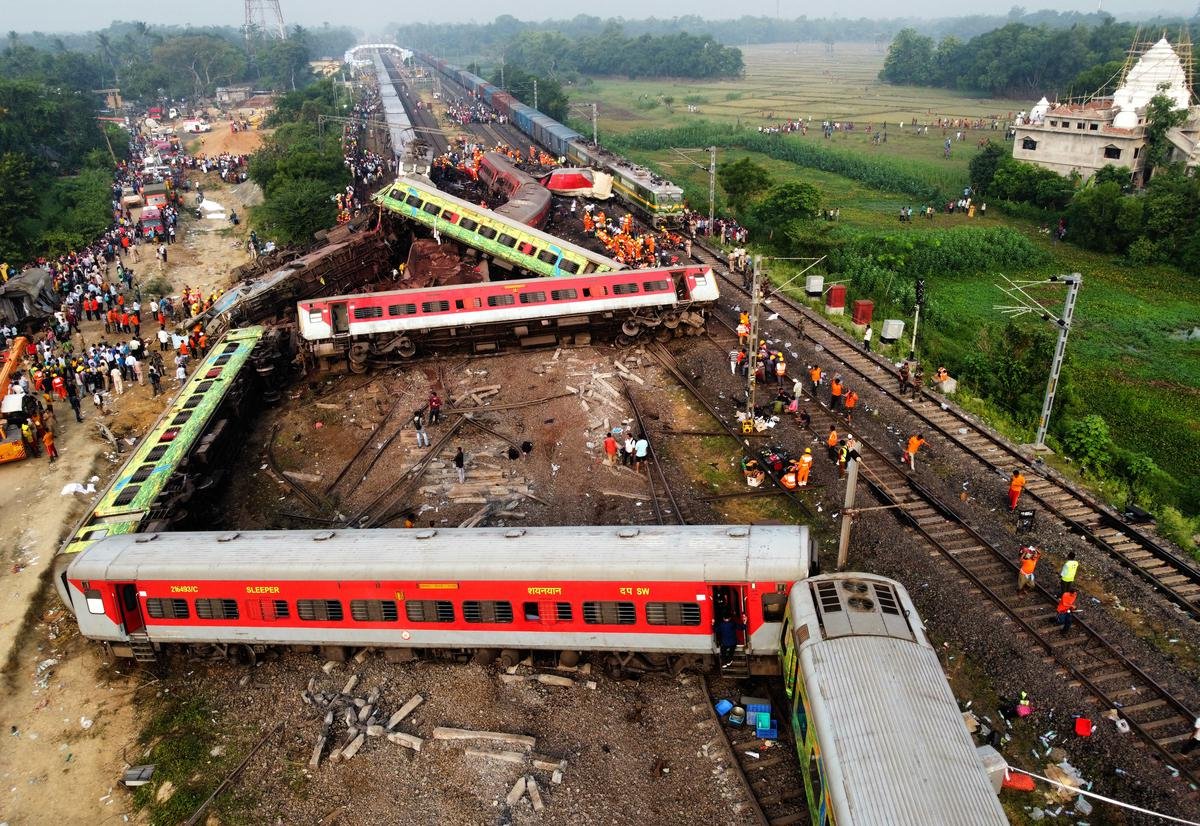 odisha train accident बालासोर ट्रेन हादसे की जाँच सीबीआई ने ली अपने हाथ,घटनास्थल का किया दौरा