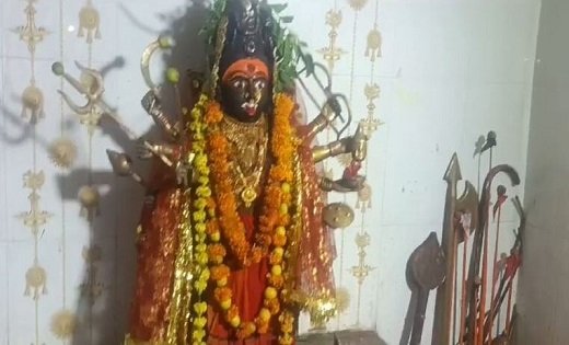 WhatsApp Image 2023 11 28 at 2.14.23 PM रायपुर कालीमाता मंदिर में दिखा चमत्कार, भक्तो की लगी लाइन