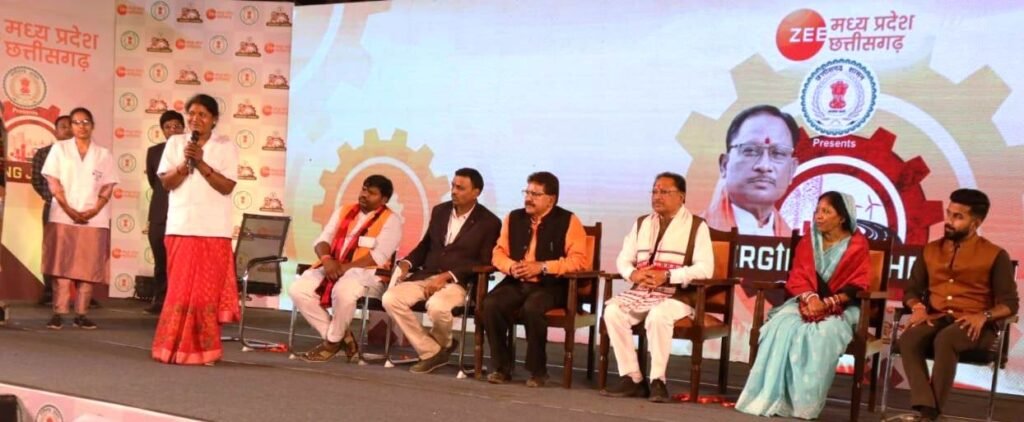 महिला समूहों के कार्यों की मुख्यमंत्री ने की तारीफ 2 d73ee95c b67d 4b7d 9164 5a9b52b12f83 महिला समूहों के कार्यों की मुख्यमंत्री ने की तारीफ