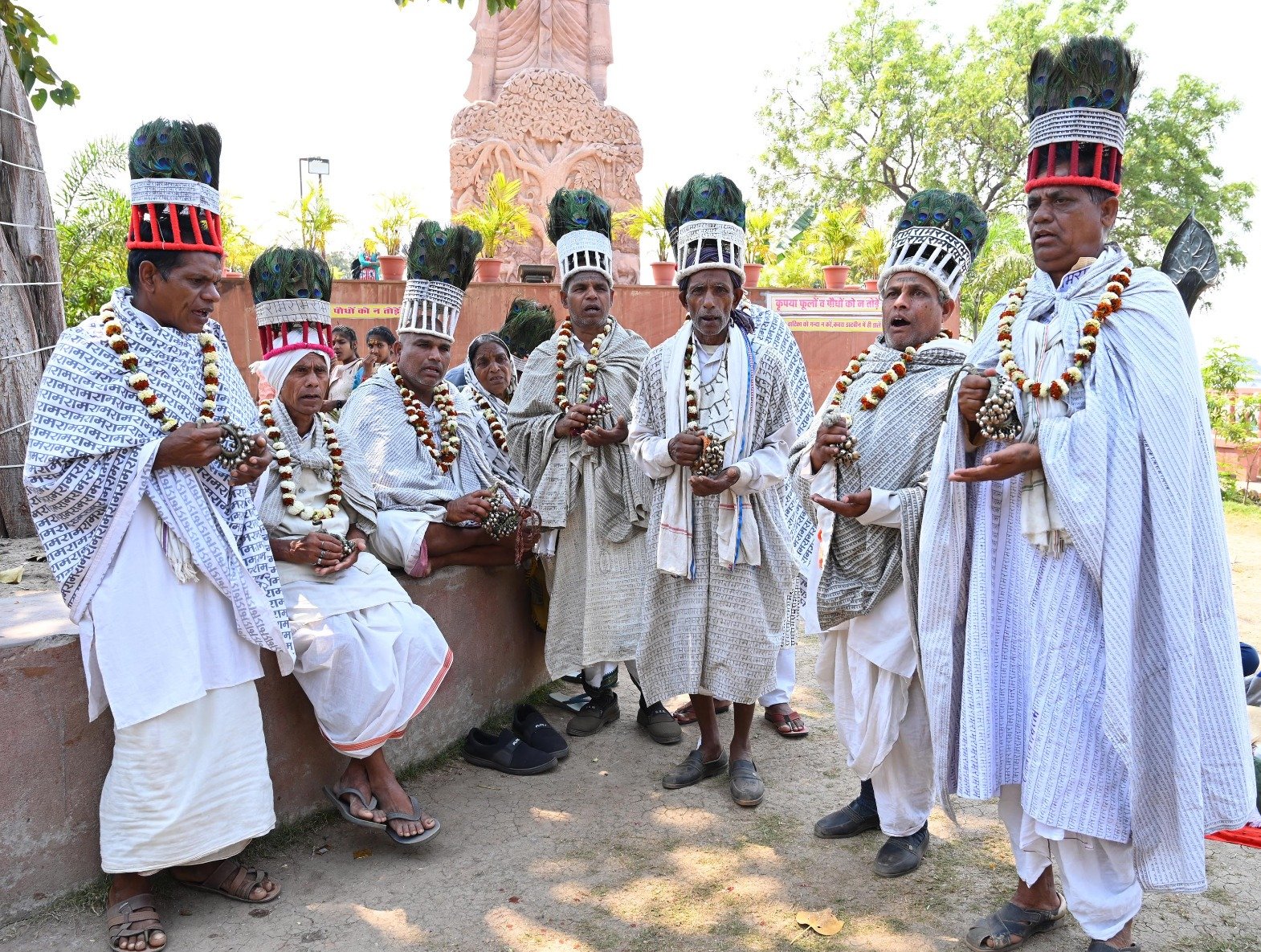 IMG 20240308 WA0308 राजिम कुंभ पहुंचा रामनामी अनुयायी दल,इनके रोम-रोम में बसते हैं प्रभु श्रीराम