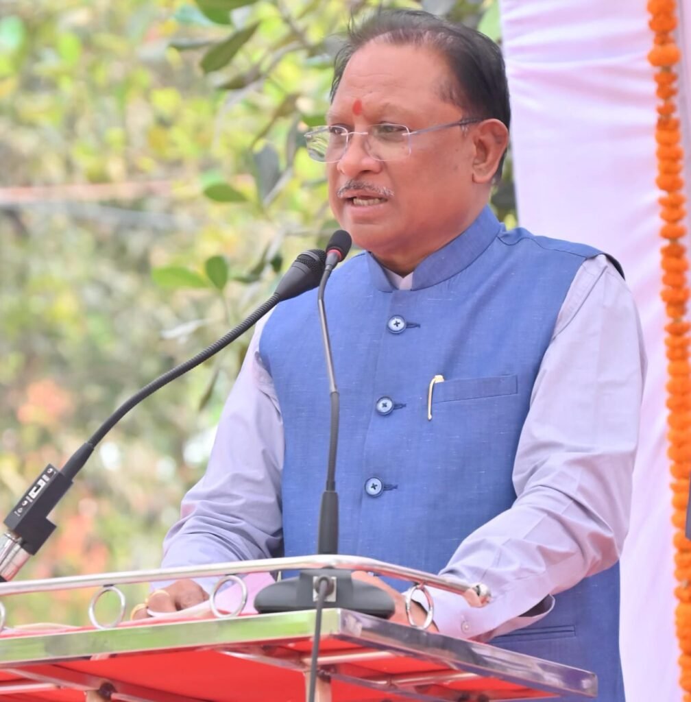 1003009797 मुख्यमंत्री साय ने बार काउंसिल के जीर्णोद्धार एवं ई-लाइब्रेरी निर्माण के लिए 1 करोड़ रुपए प्रदान करने की घोषणा की