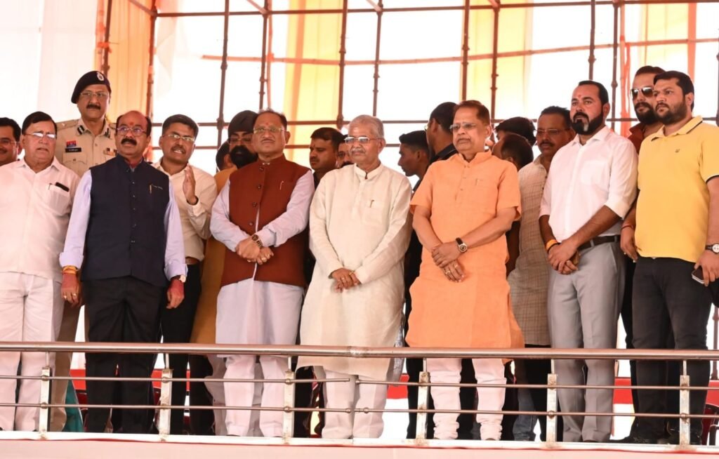 पीएम नरेन्द्र मोदी के बिलासपुर दौरे की तैयारियों का मुख्यमंत्री विष्णुदेव साय ने लिया जायजा, 30 मार्च को आयोजित होगी जनसभा 4 1003143514 पीएम नरेन्द्र मोदी के बिलासपुर दौरे की तैयारियों का मुख्यमंत्री विष्णुदेव साय ने लिया जायजा, 30 मार्च को आयोजित होगी जनसभा