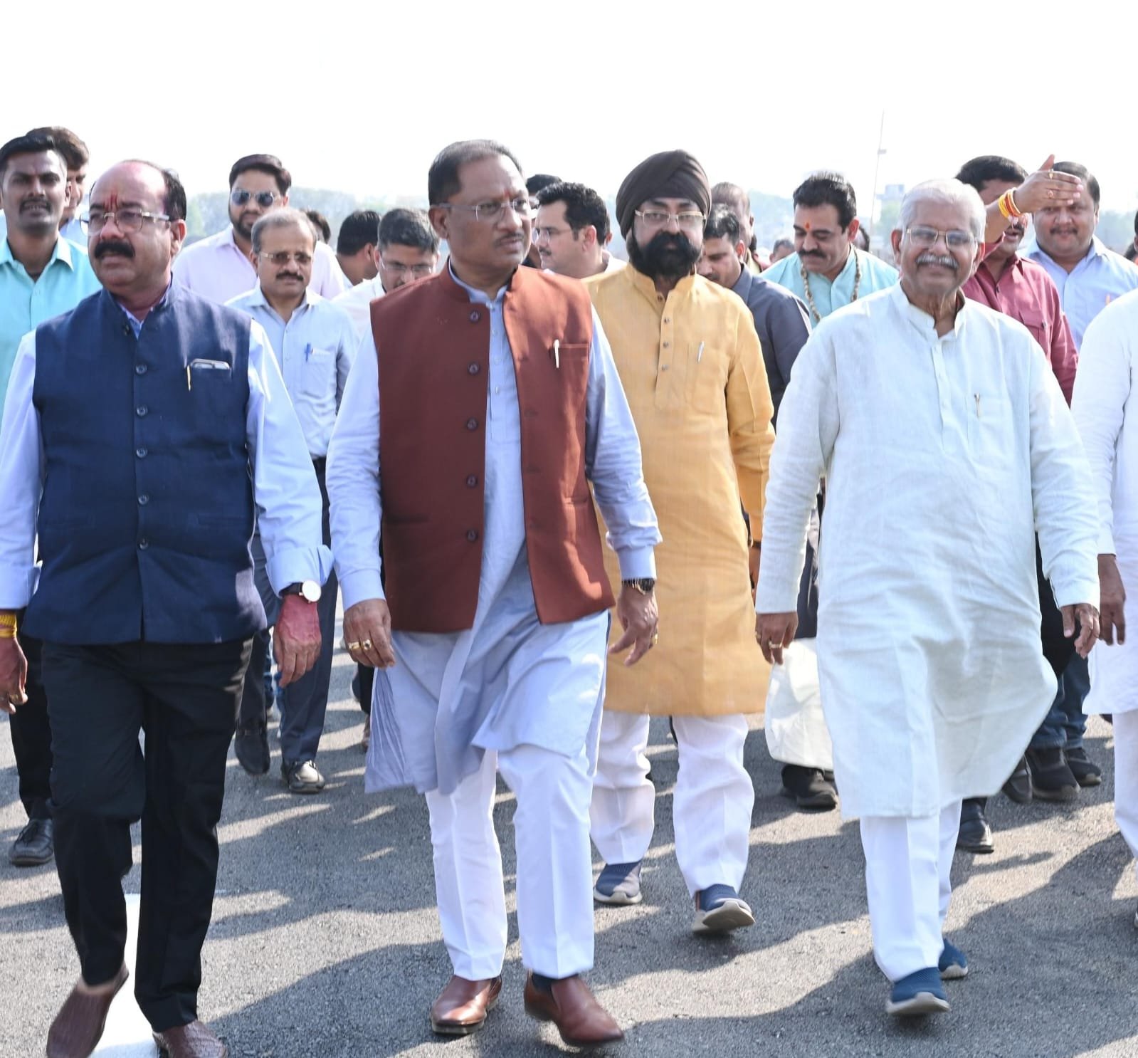 पीएम नरेन्द्र मोदी के बिलासपुर दौरे की तैयारियों का मुख्यमंत्री विष्णुदेव साय ने लिया जायजा, 30 मार्च को आयोजित होगी जनसभा 1 IMG 20250328 WA0299 पीएम नरेन्द्र मोदी के बिलासपुर दौरे की तैयारियों का मुख्यमंत्री विष्णुदेव साय ने लिया जायजा, 30 मार्च को आयोजित होगी जनसभा