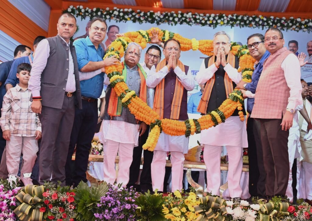 1003365462 सीएसआईडीसी के अध्यक्ष राजीव अग्रवाल ने किया कार्यभार ग्रहण,मुख्यमंत्री ने दी शुभकामनाएं