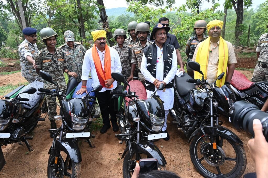 1003818029 जवानों के बुलंद हौसलों से मिटेगा नक्सलवाद का कलंक: मुख्यमंत्री विष्णु देव साय