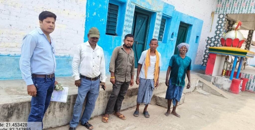 महानदी तटबंध निर्माण और हाई मास्ट लाइट लगाने शुरू हुई कार्यवाही 3 1651f391 59c6 4b93 a6b4 bec8f31c2aa0 महानदी तटबंध निर्माण और हाई मास्ट लाइट लगाने शुरू हुई कार्यवाही