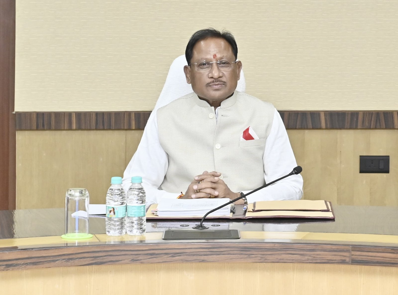 छत्तीसगढ़ कैबिनेट फैसले : कलाकारों की बड़ी पेंशन, शिक्षा के लिए शुरू होगा नया अभियान, जानिए 1 b7d5adc4 3880 430c 88d7 57a9f18bd6db छत्तीसगढ़ कैबिनेट फैसले : कलाकारों की बड़ी पेंशन, शिक्षा के लिए शुरू होगा नया अभियान, जानिए