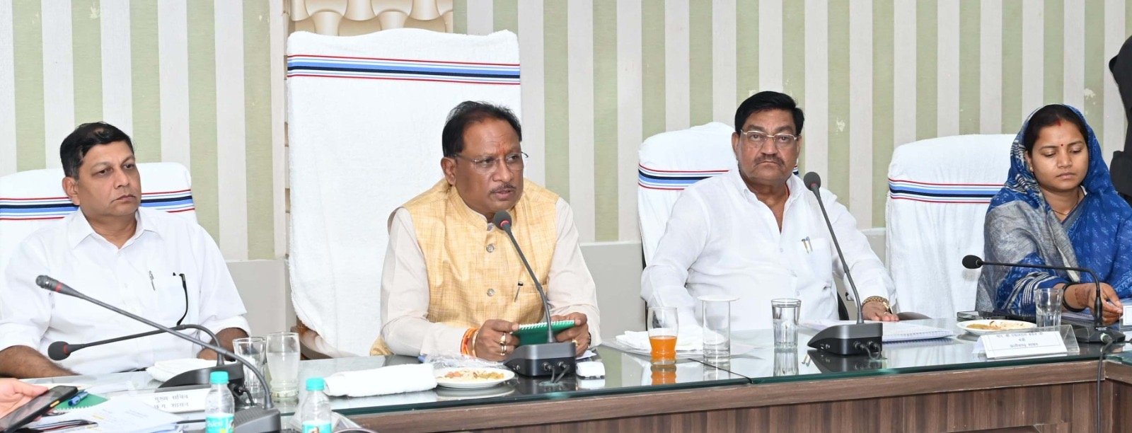 जनहित के कामों में लापरवाही बर्दाश्त नहीं होगी: मुख्यमंत्री विष्णु देव साय 1 c0f67cbf e999 4f54 b504 365a0a00b434 1 जनहित के कामों में लापरवाही बर्दाश्त नहीं होगी: मुख्यमंत्री विष्णु देव साय