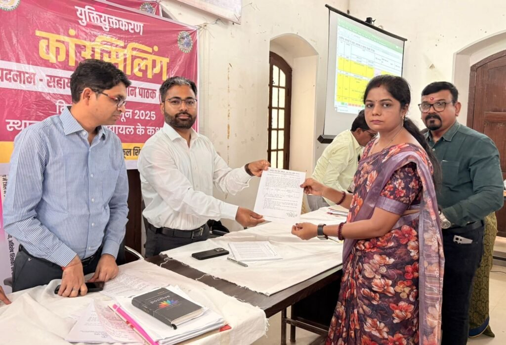 शिक्षा की रौशनी से चमका तरौद का स्कूल, शिक्षा की रौशनी से चमका तरौद का स्कूल 3 1003979550 शिक्षा की रौशनी से चमका तरौद का स्कूल, शिक्षा की रौशनी से चमका तरौद का स्कूल