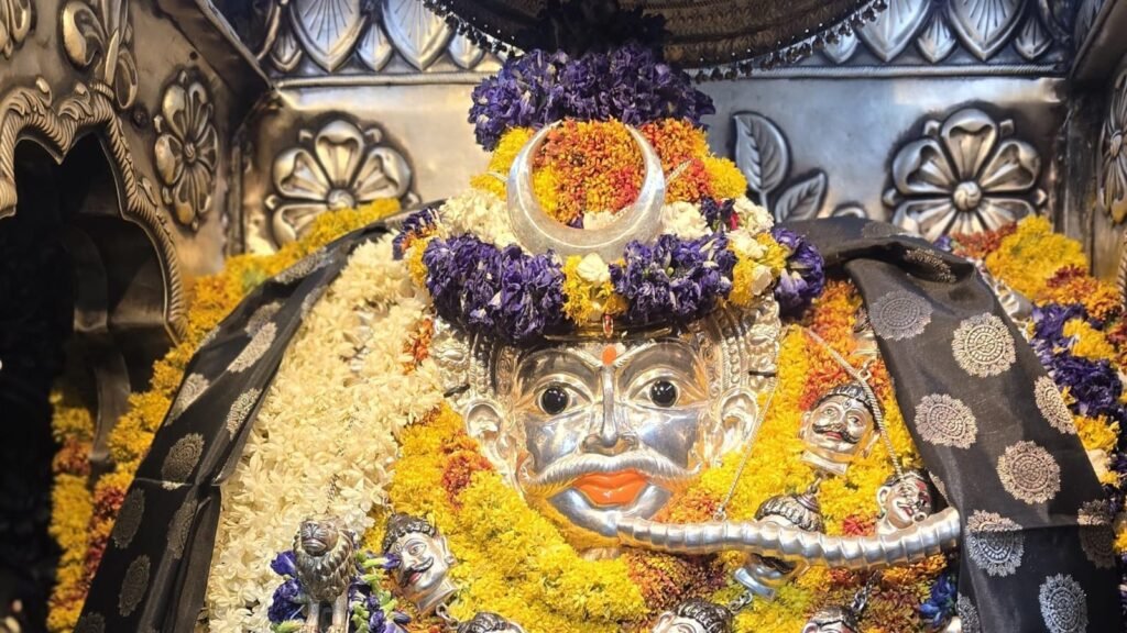 1004177675 'काशी के कोतवाल' श्री काल भैरव के दरबार में मुख्यमंत्री विष्णुदेव साय ने की पूजा-अर्चना
