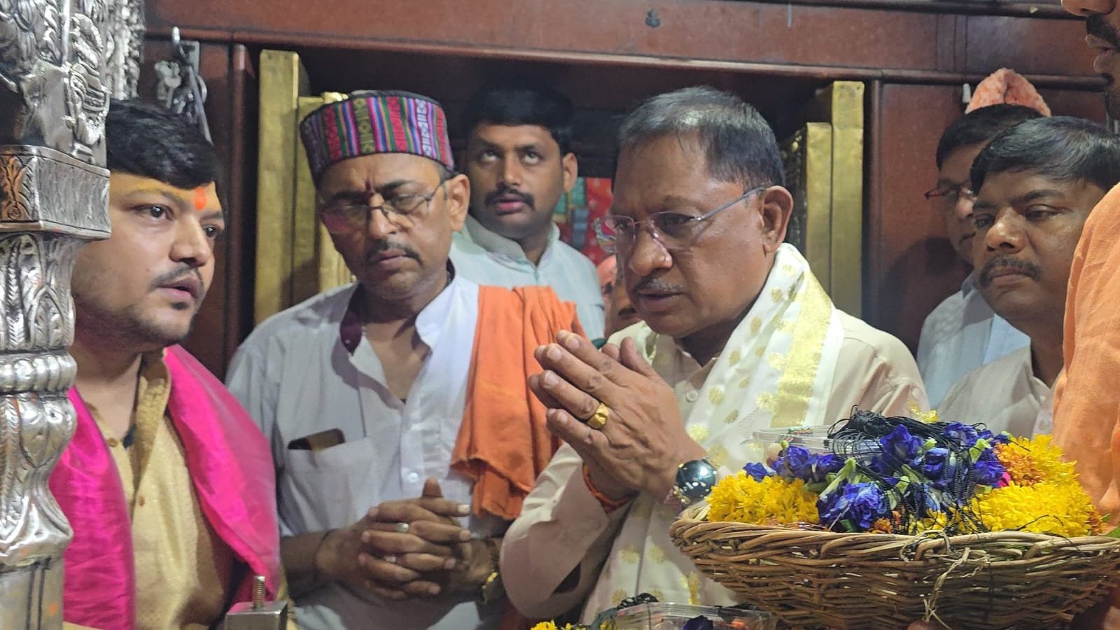 'काशी के कोतवाल' श्री काल भैरव के दरबार में मुख्यमंत्री विष्णुदेव साय ने की पूजा-अर्चना 1 IMG 20250624 WA0429 'काशी के कोतवाल' श्री काल भैरव के दरबार में मुख्यमंत्री विष्णुदेव साय ने की पूजा-अर्चना