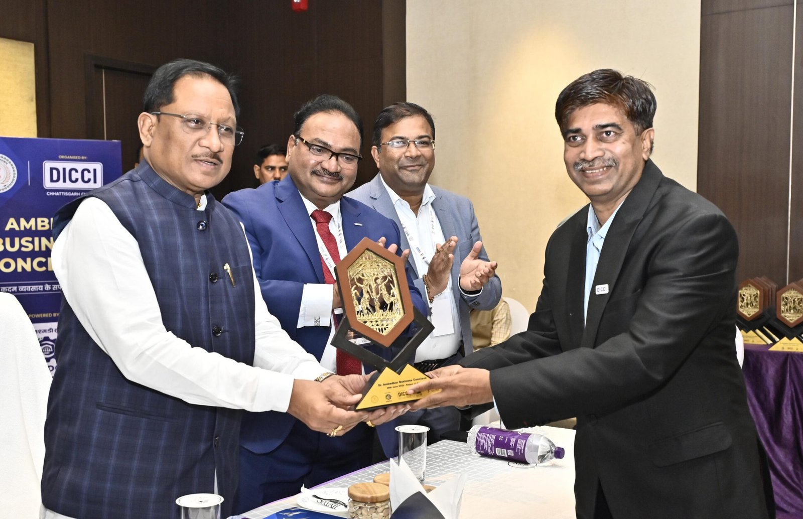 मुख्यमंत्री साय डॉ. आंबेडकर बिजनेस कॉन्क्लेव एवं एक्सिलेंस अवॉर्ड्स समारोह में हुए शामिल 1 IMG 20250628 WA0928 scaled मुख्यमंत्री साय डॉ. आंबेडकर बिजनेस कॉन्क्लेव एवं एक्सिलेंस अवॉर्ड्स समारोह में हुए शामिल