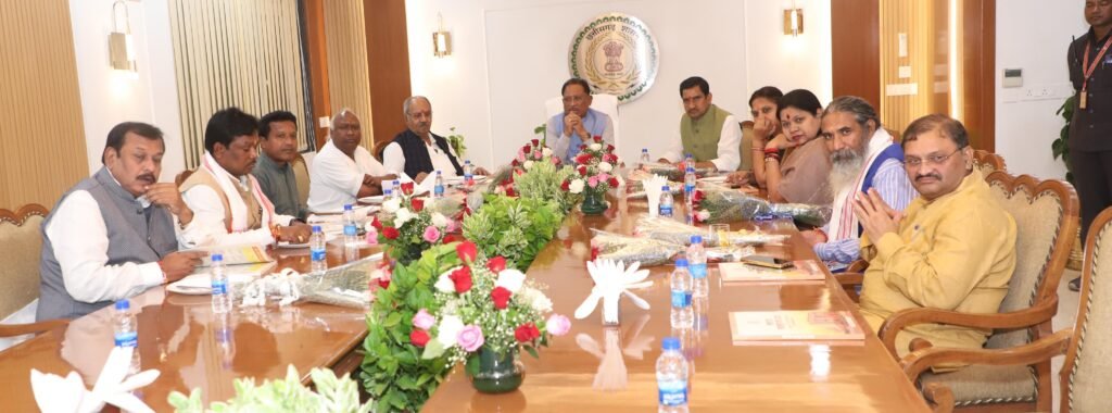 छत्तीसगढ़ सदन में मुख्यमंत्री विष्णुदेव साय की सांसदों संग सौजन्य भेंट — रात्रि भोज में हुई सार्थक चर्चा 2 62c0e166 1923 4126 8649 0b2aa90bd406 छत्तीसगढ़ सदन में मुख्यमंत्री विष्णुदेव साय की सांसदों संग सौजन्य भेंट — रात्रि भोज में हुई सार्थक चर्चा