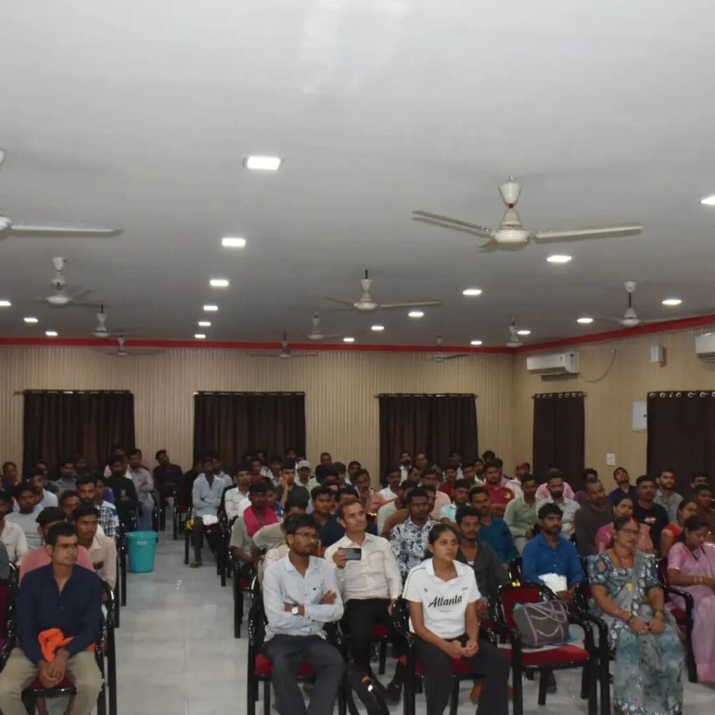 पुलिस मितान में जुड़ने वाले लोगों को एसएसपी ने दी बधाई। 2 dedb3e27 503c 4515 9b55 02035142ae09 पुलिस मितान में जुड़ने वाले लोगों को एसएसपी ने दी बधाई।