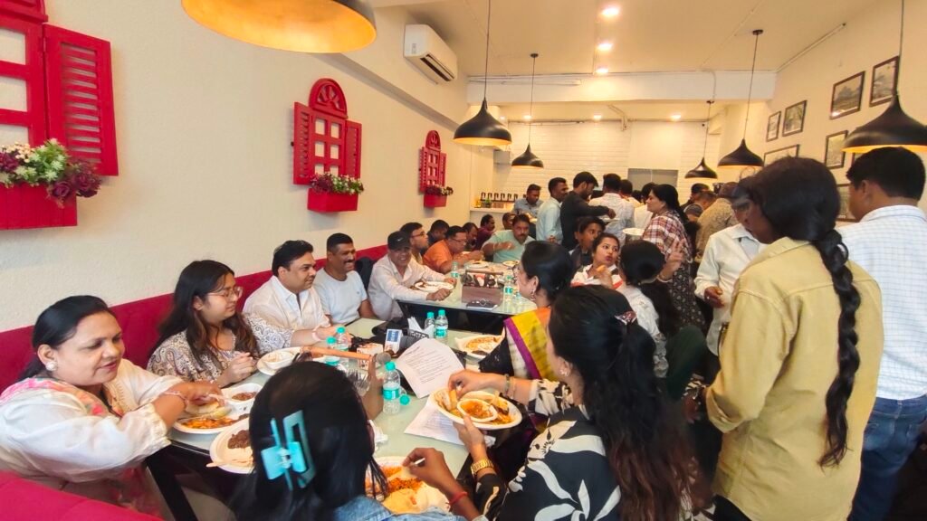 रायपुरियंस को मिलेगा देश विदेश के चाट का स्वाद, "चाट लाऊंज" ने खोला आउटलेट 3 1004928214 रायपुरियंस को मिलेगा देश विदेश के चाट का स्वाद, "चाट लाऊंज" ने खोला आउटलेट
