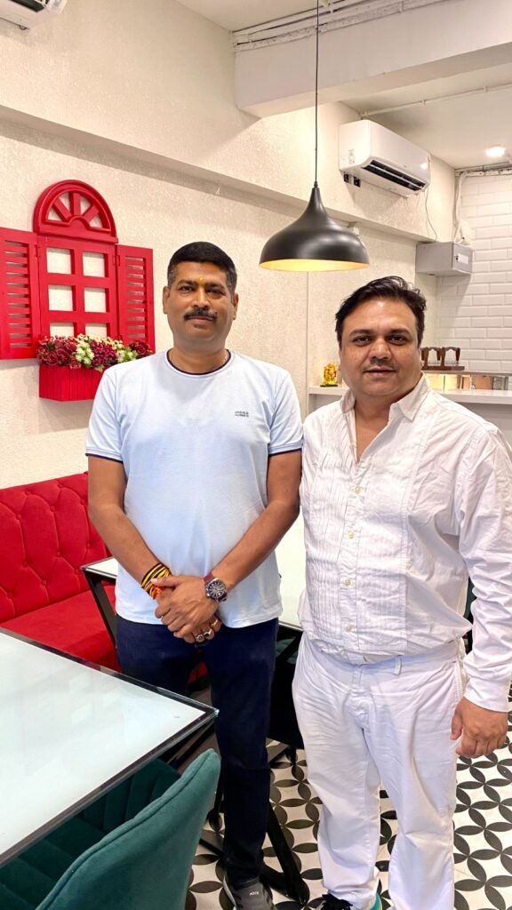 रायपुरियंस को मिलेगा देश विदेश के चाट का स्वाद, "चाट लाऊंज" ने खोला आउटलेट 2 1004930243 रायपुरियंस को मिलेगा देश विदेश के चाट का स्वाद, "चाट लाऊंज" ने खोला आउटलेट