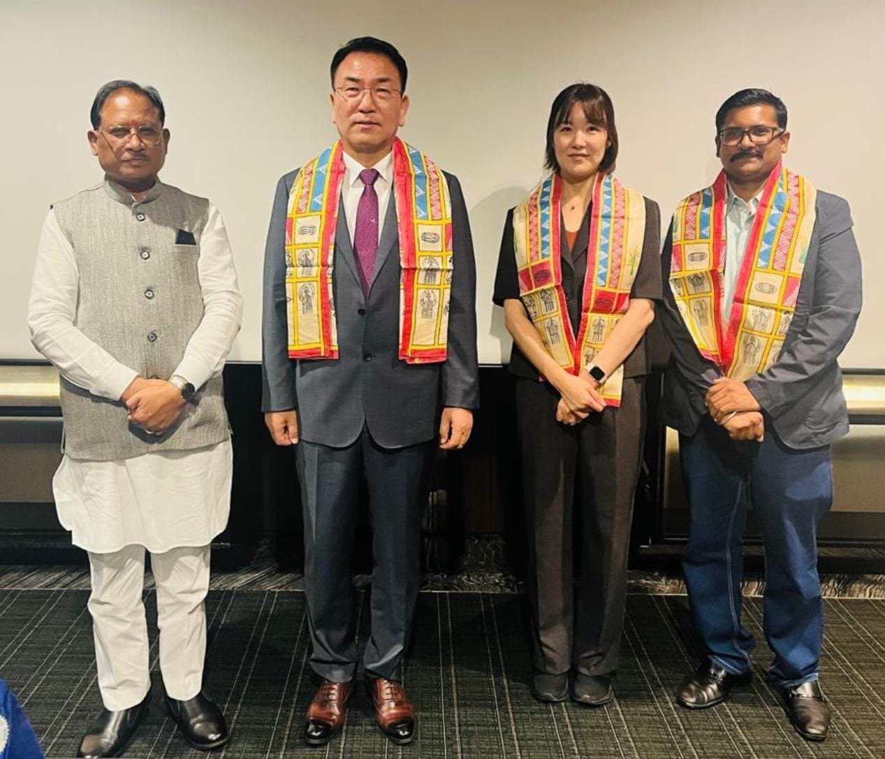 मुख्यमंत्री विष्णुदेव साय ने दक्षिण कोरिया प्रवास में ModernTech Corp. और UNECORAIL को छत्तीसगढ़ में निवेश व सहयोग के लिए किया आमंत्रित 1 207d211e c463 4c25 869e a81c778d4c62 मुख्यमंत्री विष्णुदेव साय ने दक्षिण कोरिया प्रवास में ModernTech Corp. और UNECORAIL को छत्तीसगढ़ में निवेश व सहयोग के लिए किया आमंत्रित