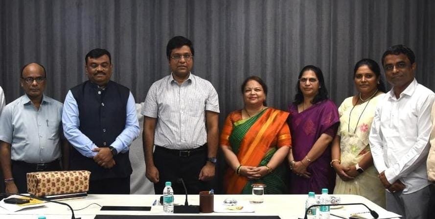 प्रसार की दिशा में छत्तीसगढ़ बना रोल मॉडल: छत्तीसगढ़ संवाद व जनसंपर्क विभाग की कार्यप्रणाली ने महाराष्ट्र के अधिकारियों को किया प्रभावित 1 4cfb4c59 8dfa 4656 92a3 0793730c6f92 प्रसार की दिशा में छत्तीसगढ़ बना रोल मॉडल: छत्तीसगढ़ संवाद व जनसंपर्क विभाग की कार्यप्रणाली ने महाराष्ट्र के अधिकारियों को किया प्रभावित
