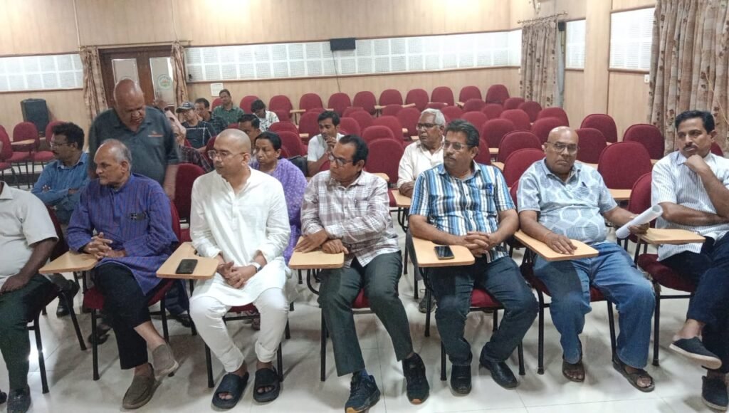 वरिष्ठ फोटो जर्नलिस्ट विनय शर्मा को रायपुर प्रेस क्लब ने दी श्रद्धांजलि, 3 8cc36ff6 62b9 45a3 9957 2fec71341c3c वरिष्ठ फोटो जर्नलिस्ट विनय शर्मा को रायपुर प्रेस क्लब ने दी श्रद्धांजलि,