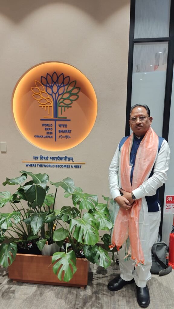 मुख्यमंत्री विष्णु देव साय पहुँचे छत्तीसगढ़ पैवेलियन: वर्ल्ड एक्सपो 2025 में दिखी प्रदेश की संस्कृति और समृद्धि की अद्भुत झलक 2 94dbf734 0a51 4b76 88ba 524f7b70b78e मुख्यमंत्री विष्णु देव साय पहुँचे छत्तीसगढ़ पैवेलियन: वर्ल्ड एक्सपो 2025 में दिखी प्रदेश की संस्कृति और समृद्धि की अद्भुत झलक