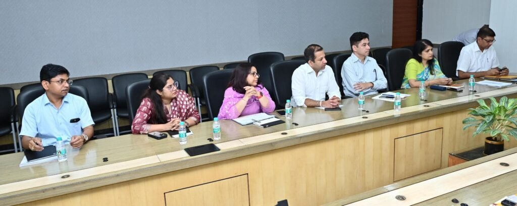 नहीं चलेगी 'पेशी पर पेशी': मुख्यमंत्री विष्णुदेव साय ने कलेक्टर्स और संभाग आयुक्तों को दिए स्पष्ट निर्देश 2 9b22d1b8 2254 4926 a095 45b8dc836d6f नहीं चलेगी 'पेशी पर पेशी': मुख्यमंत्री विष्णुदेव साय ने कलेक्टर्स और संभाग आयुक्तों को दिए स्पष्ट निर्देश