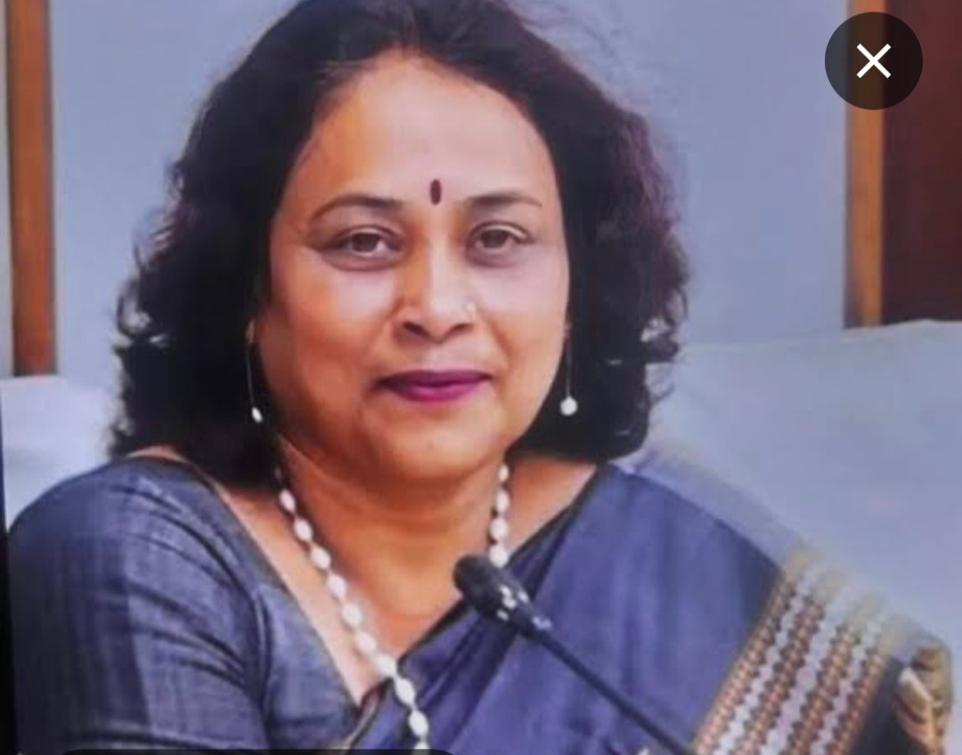 डीईओ के ट्रांसफर पर शिक्षकों ने फोड़े पटाखे, बांटी मिठाई,जानिए मामला 1 IMG 20250822 120544 डीईओ के ट्रांसफर पर शिक्षकों ने फोड़े पटाखे, बांटी मिठाई,जानिए मामला