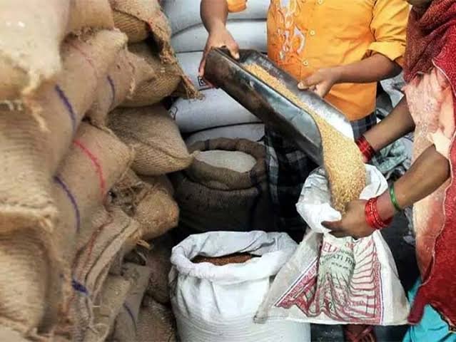 उचित मूल्य दुकानों के बचत स्टॉक का भौतिक सत्यापन — अनियमितताओं पर सख्त कार्रवाई 1 IMG 6680 उचित मूल्य दुकानों के बचत स्टॉक का भौतिक सत्यापन — अनियमितताओं पर सख्त कार्रवाई