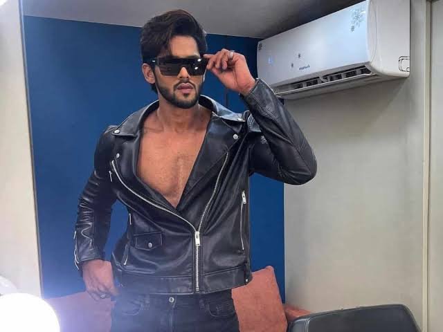 Bigg Boss 19 की धमाकेदार शुरुआत, जानिए कौन हैं इस बार के प्रतिभागी 9 IMG 6874 Bigg Boss 19 की धमाकेदार शुरुआत, जानिए कौन हैं इस बार के प्रतिभागी
