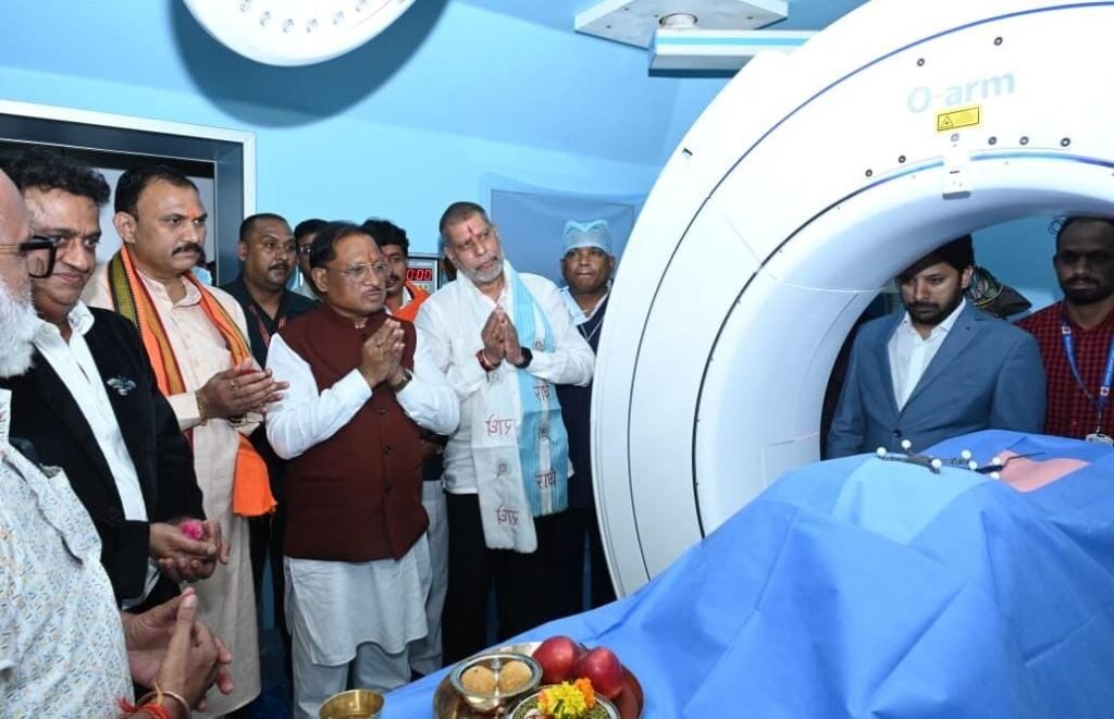 ग्रामीण से शहरी क्षेत्रों तक बेहतर स्वास्थ्य सुविधाओं की उपलब्धता सुनिश्चित करने के लिए सरकार दृढ़संकल्पित– साय 2 a0364245 985d 431a 8f7f 06f8b020414c ग्रामीण से शहरी क्षेत्रों तक बेहतर स्वास्थ्य सुविधाओं की उपलब्धता सुनिश्चित करने के लिए सरकार दृढ़संकल्पित– साय