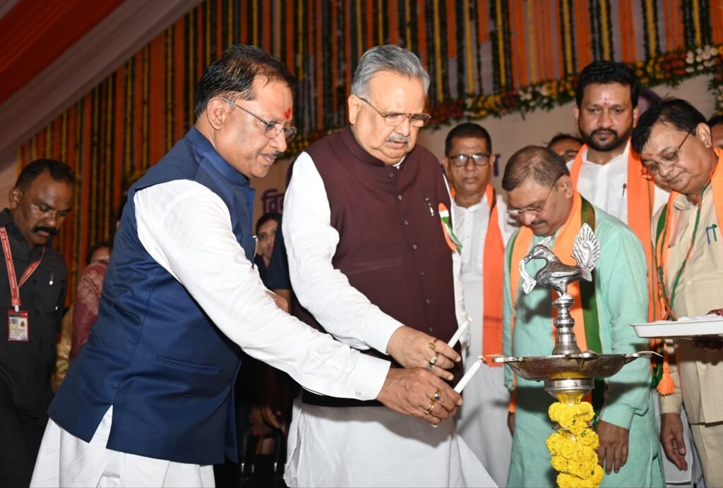 मुख्यमंत्री विष्णुदेव साय का संकल्प – विकास का अधूरा सपना अब होगा पूरा, खैरागढ़-छुईखदान-गंडई जिले में अधोसंरचना विकास को मिलेगी नई रफ्तार 3 a27dc246 57bd 441f 9f98 bbf489905fc3 मुख्यमंत्री विष्णुदेव साय का संकल्प – विकास का अधूरा सपना अब होगा पूरा, खैरागढ़-छुईखदान-गंडई जिले में अधोसंरचना विकास को मिलेगी नई रफ्तार
