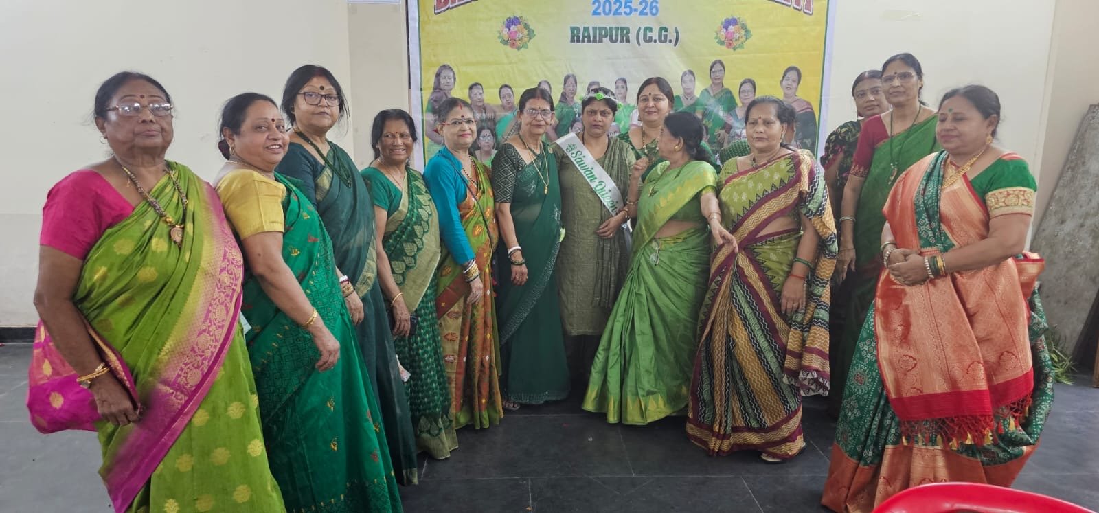 बंगाली कालीबाड़ी महिला समिति द्वारा मनाया गया सावन उत्सव, बबली दत्ता बानी सावन क्वीन 1 a820fcbc 0ba6 40ee 9b0f 72645517d902 बंगाली कालीबाड़ी महिला समिति द्वारा मनाया गया सावन उत्सव, बबली दत्ता बानी सावन क्वीन