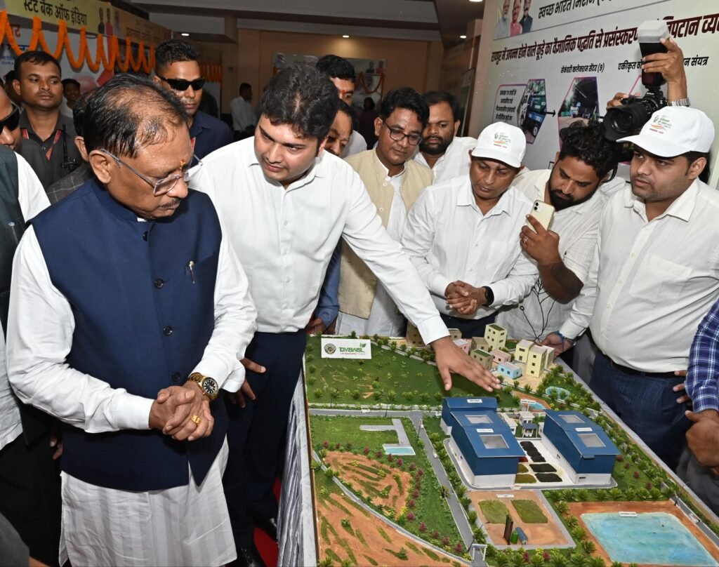 1005278642 मुख्यमंत्री विष्णुदेव साय ने प्रधानमंत्री नरेंद्र मोदी के जन्मदिवस पर ‘स्वच्छता ही सेवा पखवाड़ा 2025’ का किया शुभारंभ