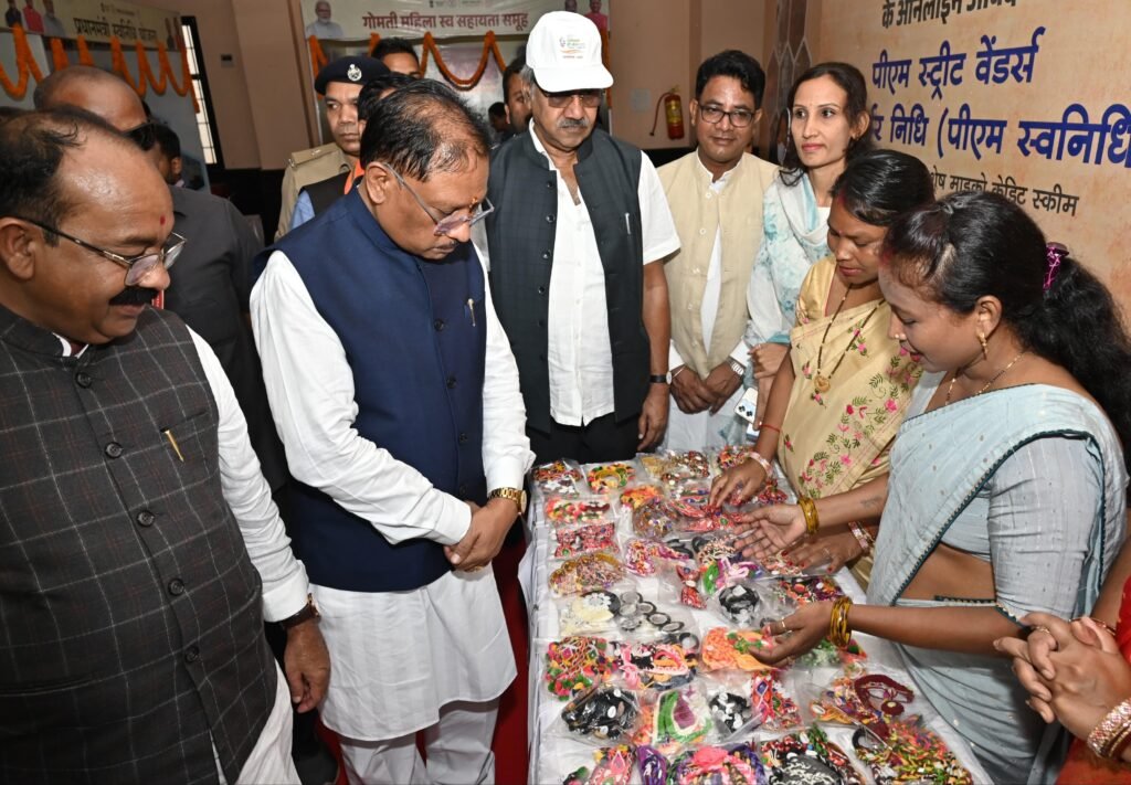 1005278700 मुख्यमंत्री विष्णुदेव साय ने प्रधानमंत्री नरेंद्र मोदी के जन्मदिवस पर ‘स्वच्छता ही सेवा पखवाड़ा 2025’ का किया शुभारंभ
