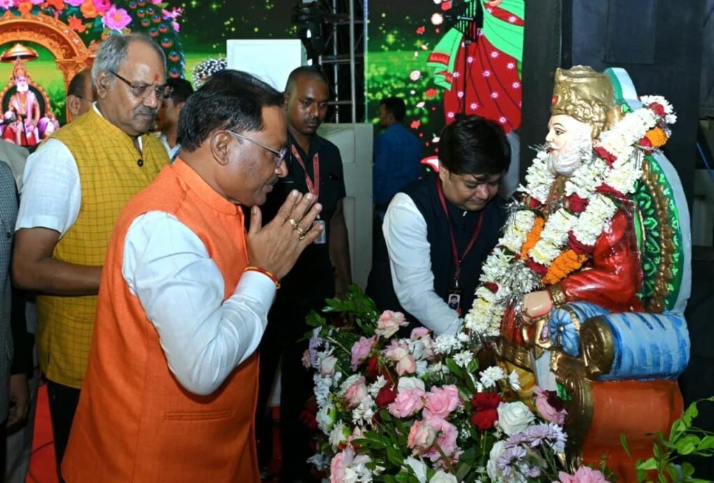 मुख्यमंत्री विष्णु देव साय "अग्रसेन जयंती महोत्सव 2025" समारोह में हुए शामिल 3 1005363107 मुख्यमंत्री विष्णु देव साय "अग्रसेन जयंती महोत्सव 2025" समारोह में हुए शामिल