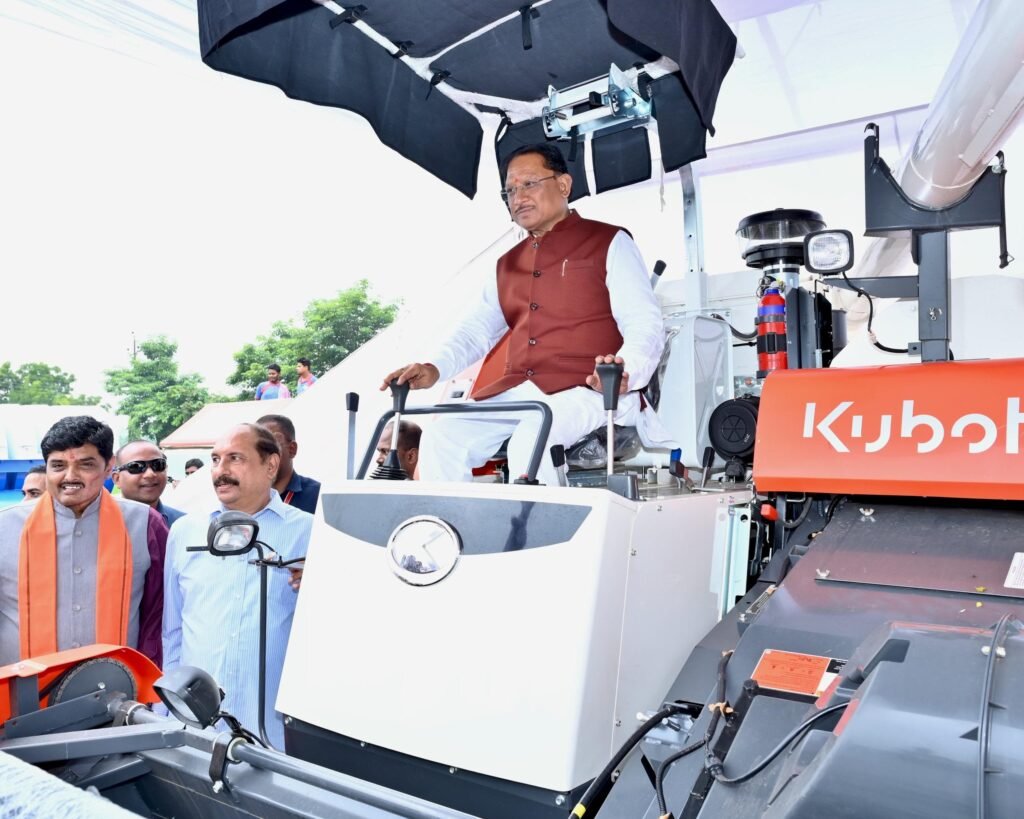 078004de 3975 4c5b b670 1fd745220628 प्रधानमंत्री नरेन्द्र मोदी ने किसानों के लिए 41 हजार करोड़ रूपए से अधिक की दो नई योजनाओं का किया शुभारंभ