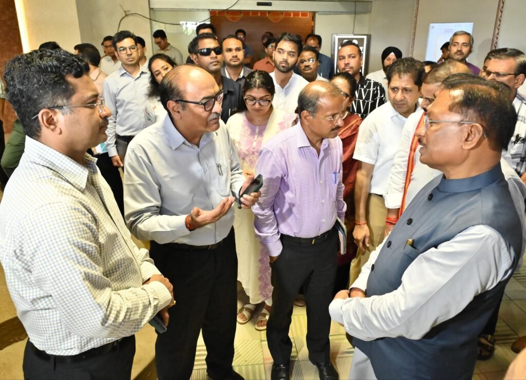 1005744538 प्रधानमंत्री नरेंद्र मोदी का प्रवास प्रदेश के लिए गौरव का अवसर, प्रत्येक व्यवस्था हो गरिमामय और त्रुटिरहित - मुख्यमंत्री साय