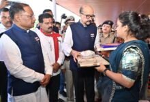 शहीद जवानों का बलिदान हमें कर्तव्य, अनुशासन और समर्पण की सतत प्रेरणा देता रहेगा – राज्यपाल रमेन डेका 29 IMG 20251021 WA0186 शहीद जवानों का बलिदान हमें कर्तव्य, अनुशासन और समर्पण की सतत प्रेरणा देता रहेगा – राज्यपाल रमेन डेका