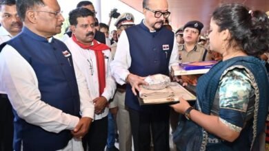 IMG 20251021 WA0186 शहीद जवानों का बलिदान हमें कर्तव्य, अनुशासन और समर्पण की सतत प्रेरणा देता रहेगा – राज्यपाल रमेन डेका