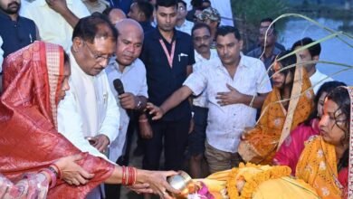 मुख्यमंत्री साय ने जशपुर में दुलदुला छठ घाट में सूर्य को दिया अर्घ्य: प्रदेश की सुख-समृद्धि और खुशहाली की कामना की 2 IMG 20251027 WA0352 मुख्यमंत्री साय ने जशपुर में दुलदुला छठ घाट में सूर्य को दिया अर्घ्य: प्रदेश की सुख-समृद्धि और खुशहाली की कामना की