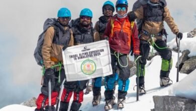 हिमालय में गूँजी जशपुर की गूंज: आदिवासी युवाओं ने जगतसुख पीक पर खोला नया मार्ग 2 IMG 20251030 WA0640 हिमालय में गूँजी जशपुर की गूंज: आदिवासी युवाओं ने जगतसुख पीक पर खोला नया मार्ग