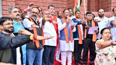 मुख्यमंत्री ने दिलाई राष्ट्रीय एकता की शपथ:स्कूली बच्चों, जनप्रतिनिधियों और आमजनों के साथ ‘एकता दौड़’ में हुए शामिल 2 IMG 20251031 WA0050 मुख्यमंत्री ने दिलाई राष्ट्रीय एकता की शपथ:स्कूली बच्चों, जनप्रतिनिधियों और आमजनों के साथ ‘एकता दौड़’ में हुए शामिल