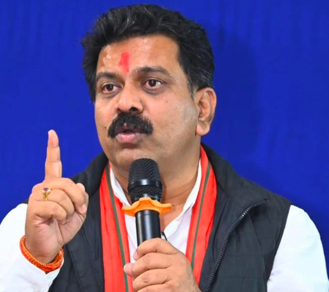 एसआईआर में संदिग्ध नामों पर होगी सख्त कार्रवाई- उपमुख्यमंत्री विजय शर्मा 1 IMG 20251129 214420 एसआईआर में संदिग्ध नामों पर होगी सख्त कार्रवाई- उपमुख्यमंत्री विजय शर्मा